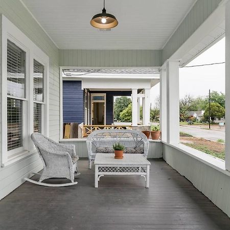 Restored 1930S Uptown Bungalow 2 Min. To Magnolia واكو المظهر الخارجي الصورة