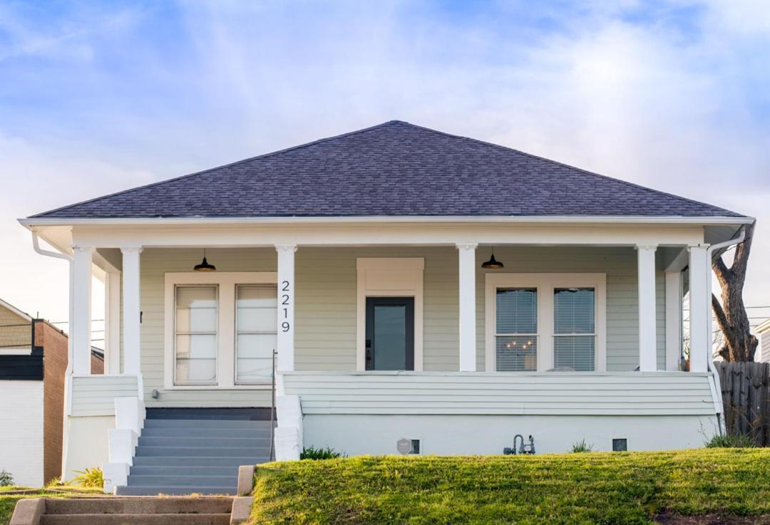 Restored 1930S Uptown Bungalow 2 Min. To Magnolia واكو المظهر الخارجي الصورة